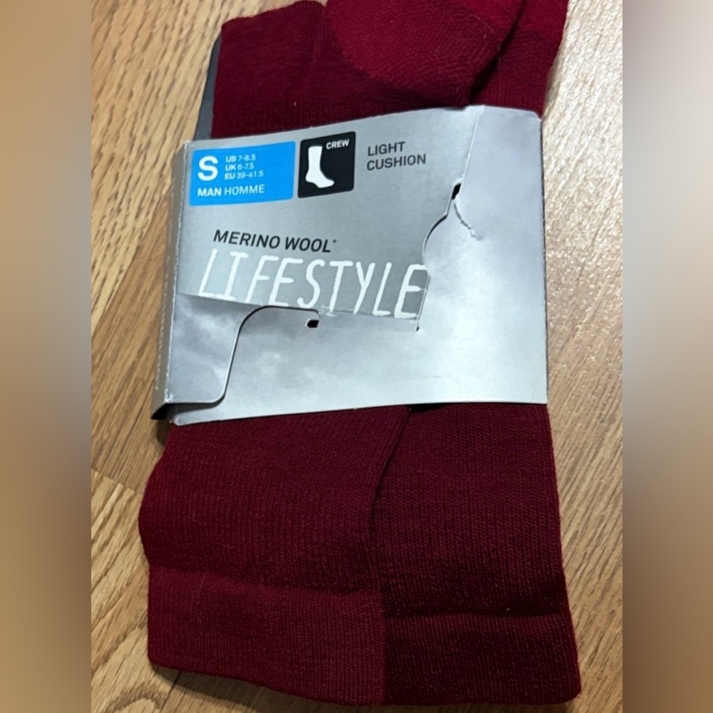 🧦 Icebreaker Merino Wool Lifestyle Light Crew Socks | Cabernet | Size S | NWT 🧦✨